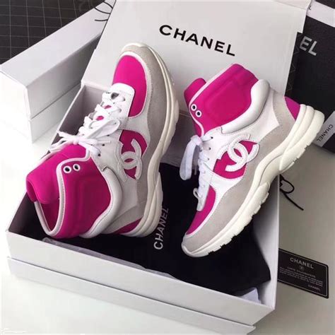 chanel schoenen prijs|Chanel sneakers 9.5.